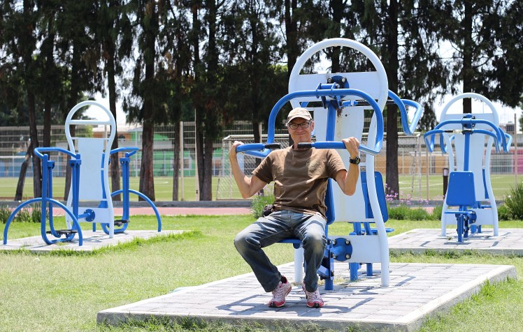 Marc on Workout Machine_Fotor