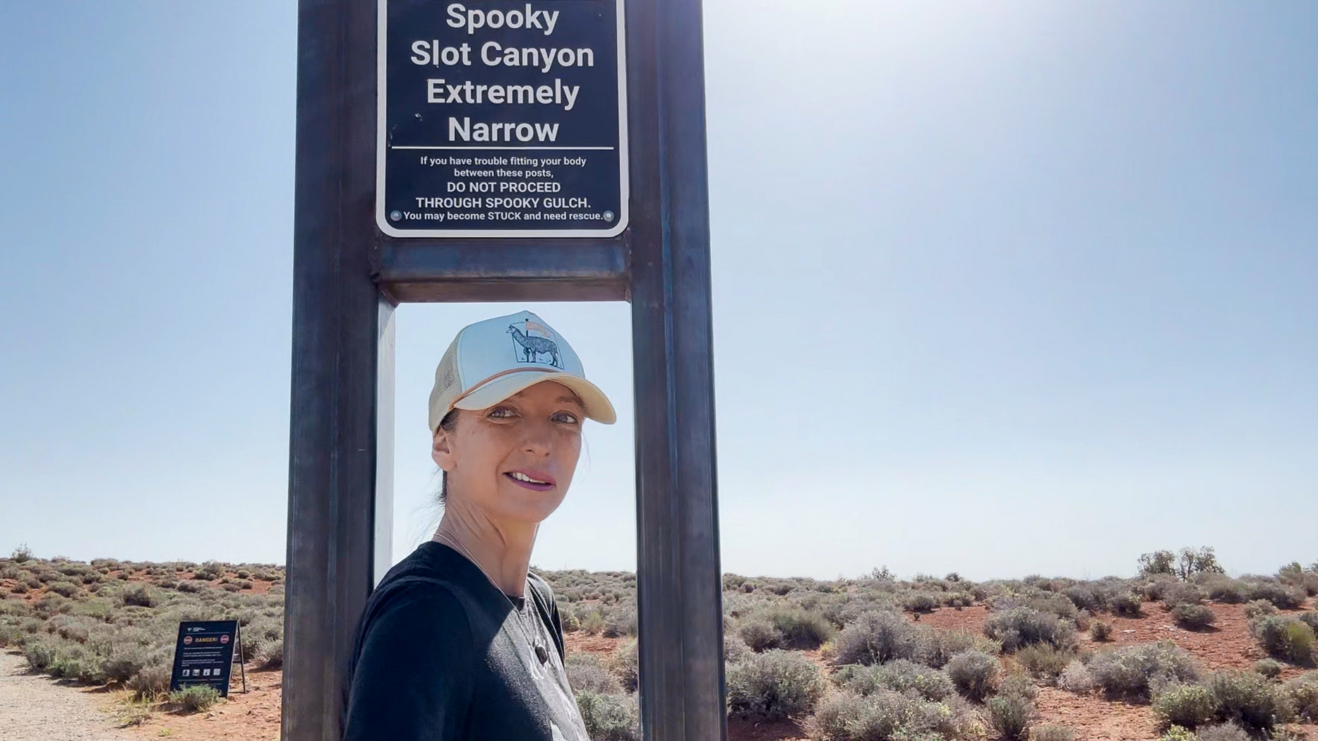 Spooky slot canyon, narrow